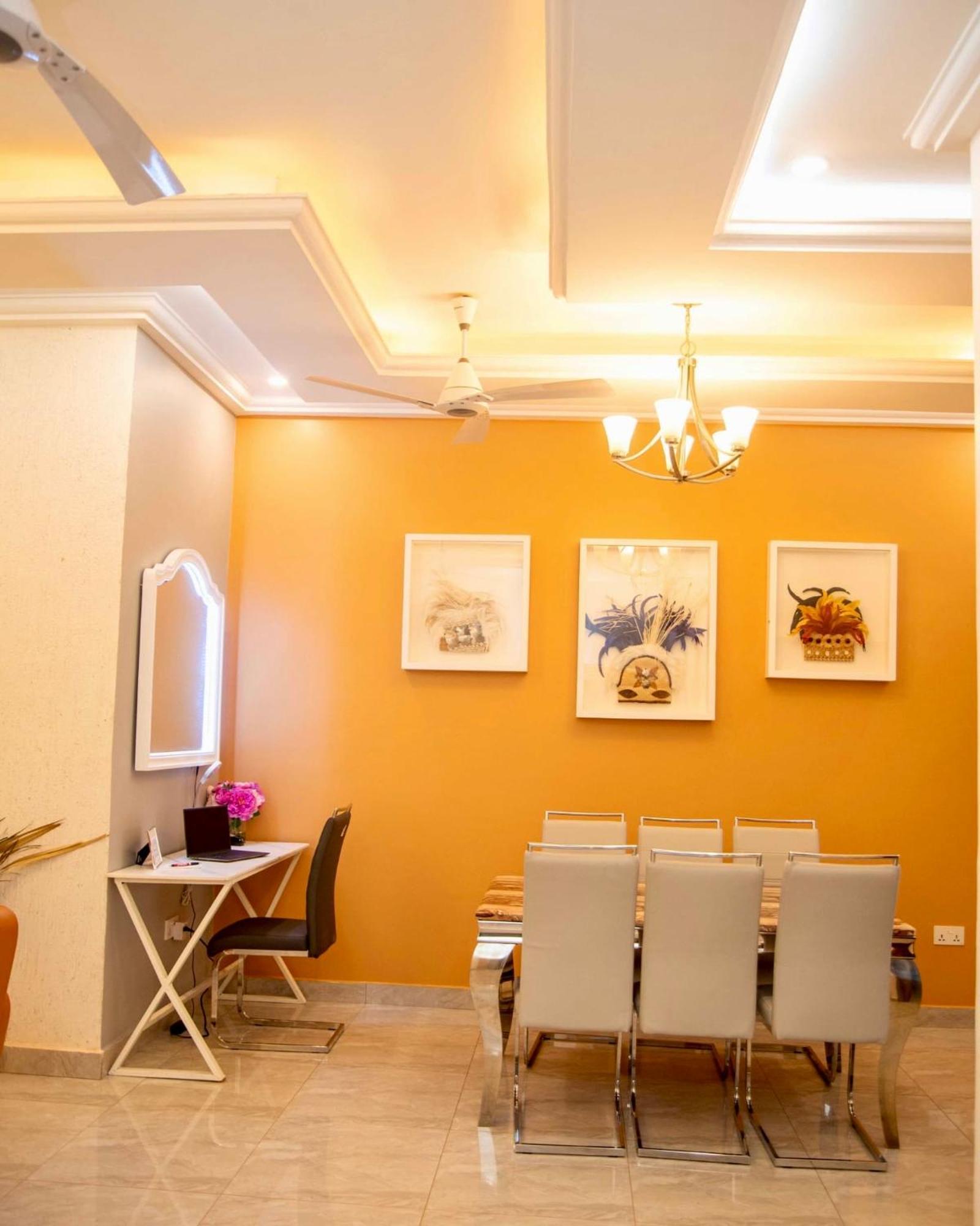 Seyramz Palace - Free Airport Pick Up - High Speed Starlink Wifi - Car Rental Tamale Exterior foto